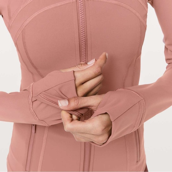 Lululemon Define Jacket in Spanish Rose - Picture 3 of 8